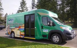 Sandy and Hoodland Mobile Library parked at Cedar Park.