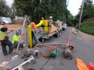 Putting new liner into manhole